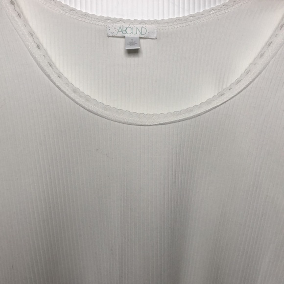 Abound Scoop Neck Long Sleeves Lace Trim T-Shirt Size Small NEW - Picture 7 of 11